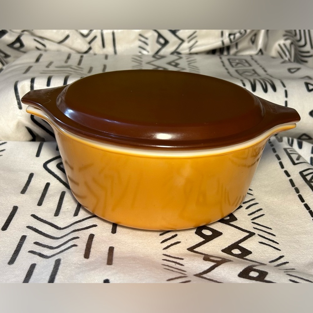 VINTAGE Pyrex!! - Picture 3 of 5